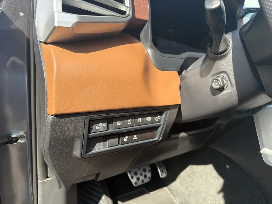 2025 Toyota Tundra 4WD 1794 Edition | Photo 13 of 22