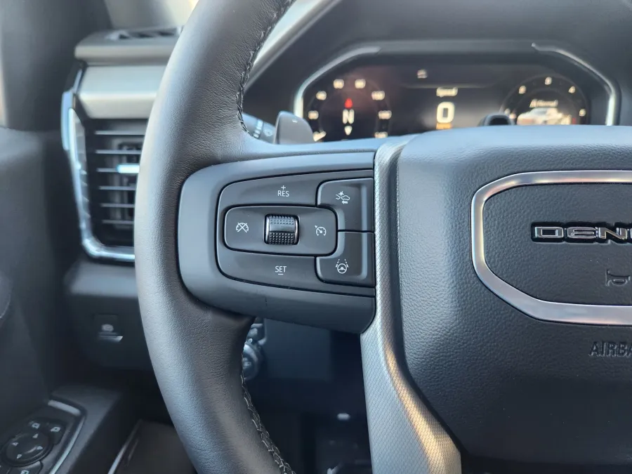 2026 GMC Sierra 1500 Denali | Photo 23 of 31