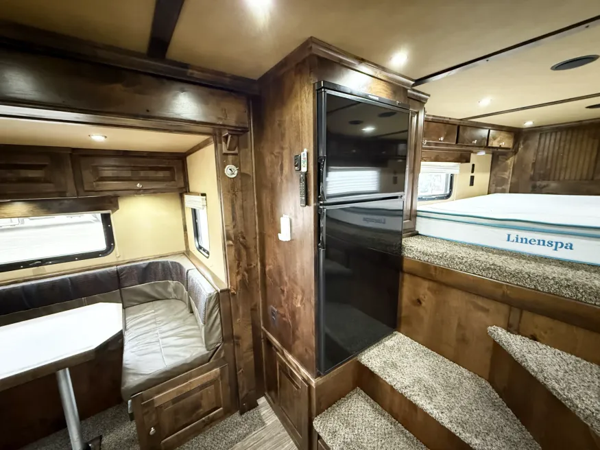 2022 Logan Coach Ultimate Sports Hauler | Photo 8 of 25