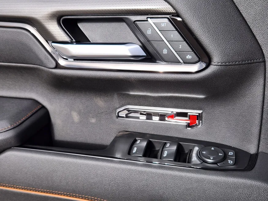 2026 GMC Sierra 1500 AT4 | Photo 16 of 23