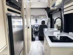 2026 Pleasure-way Ontour 2.2 AWD | Thumbnail Photo 10 of 21