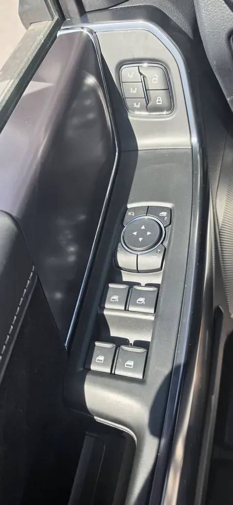 2026 Ford F-150 | Photo 16 of 35