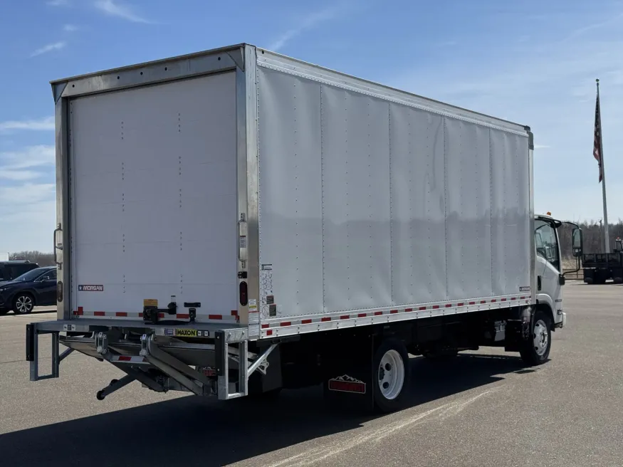 2025 Isuzu NRR | Photo 8 of 22