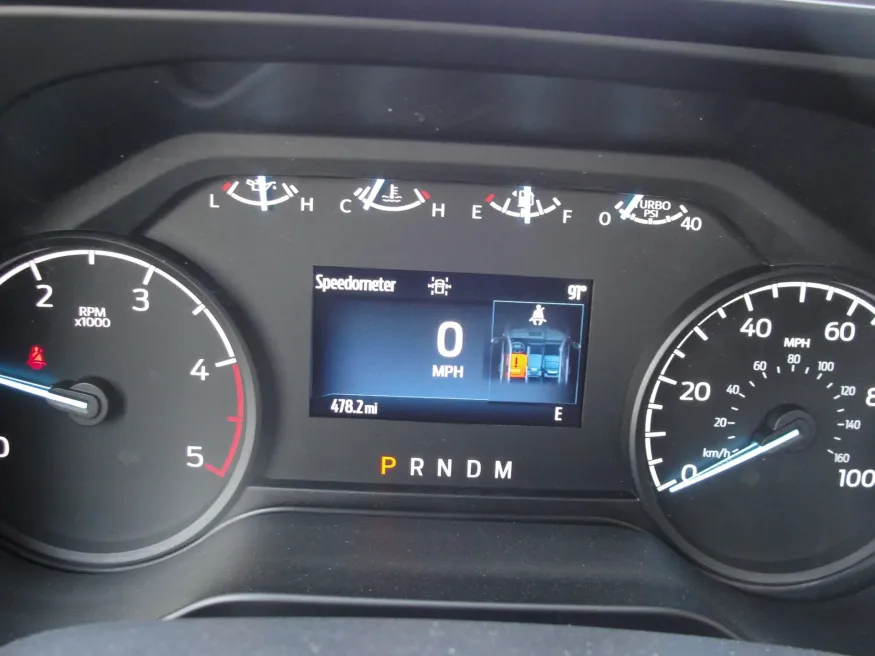 2025 Ford F-550 | Photo 12 of 18