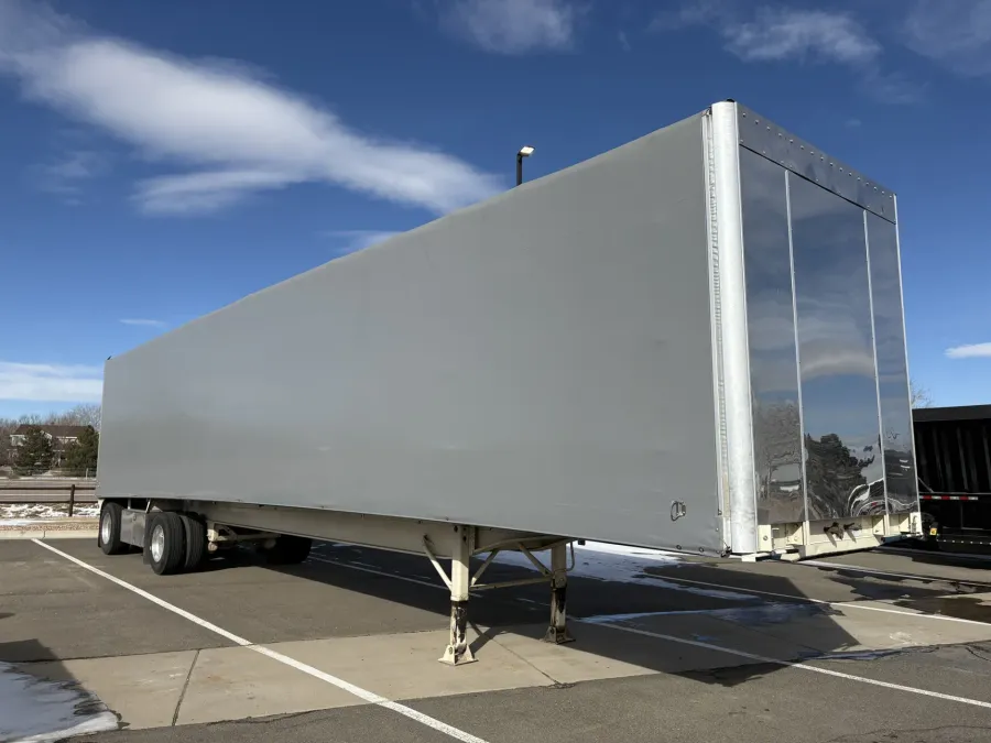 2011 MAC Flatbed | Photo 1 of 17