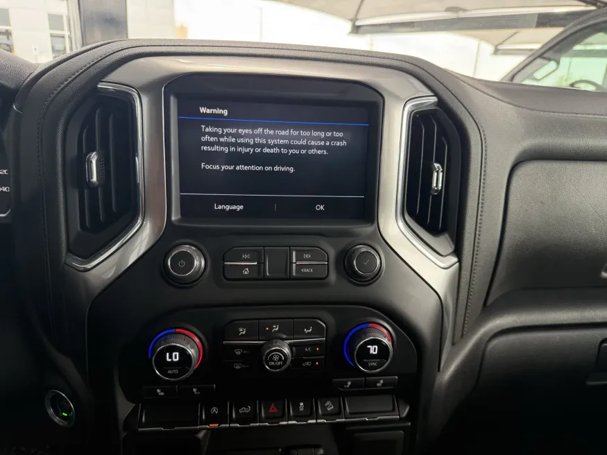 2022 Chevrolet Silverado 1500 LTD | Photo 10 of 16