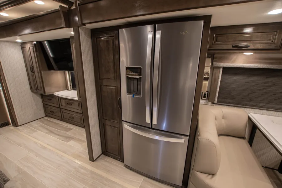 2026 Newmar Dutch Star 4369 | Photo 14 of 25