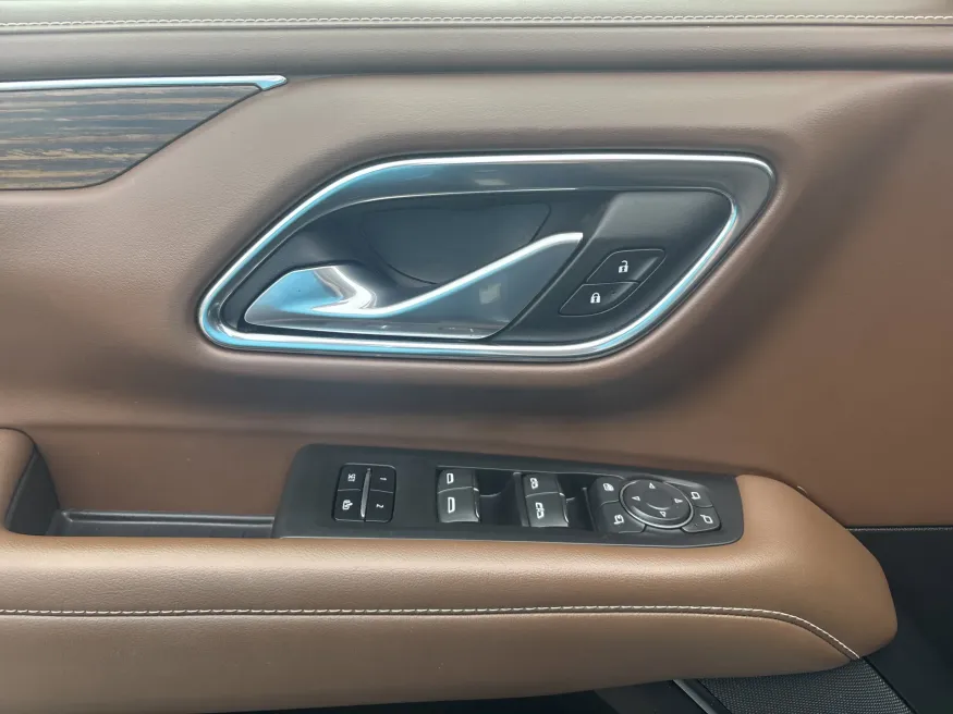 2023 Chevrolet Tahoe High Country | Photo 16 of 26