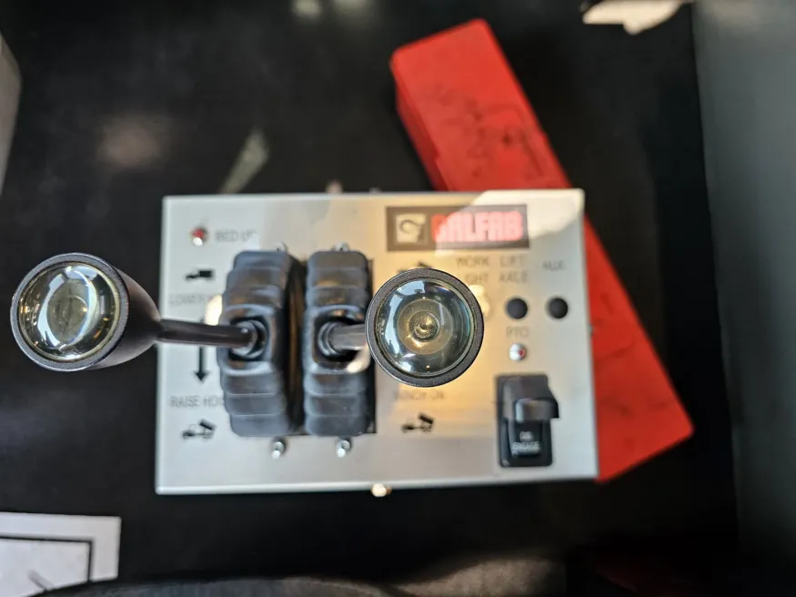 2024 Peterbilt 567 | Photo 11 of 19