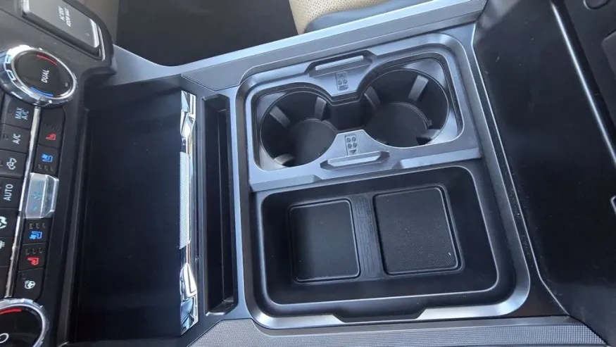2026 Ford Super Duty F-350 | Photo 26 of 33