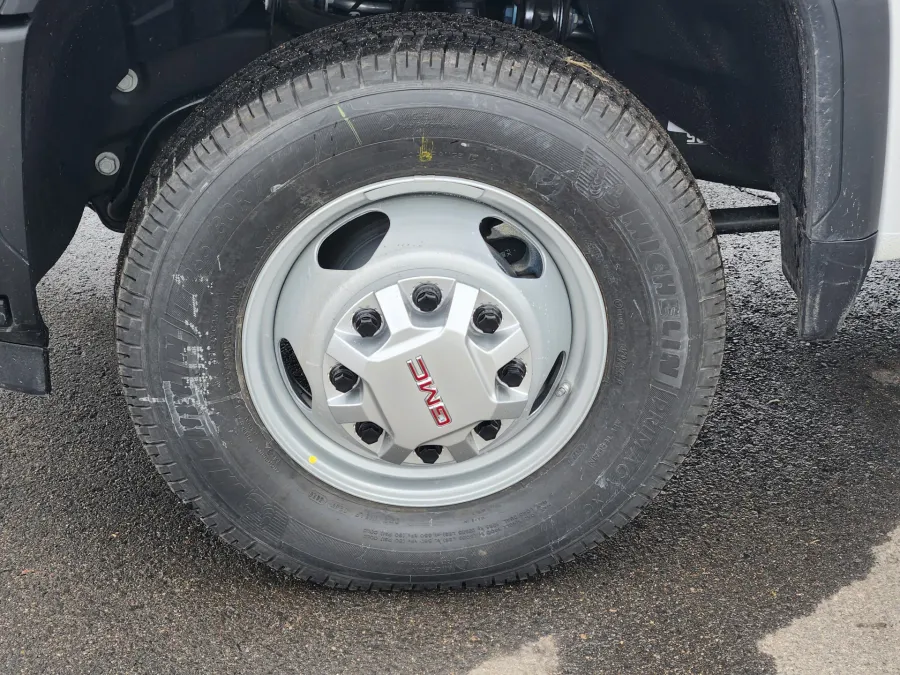 2026 GMC Sierra 3500HD CC Pro | Photo 5 of 21