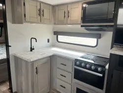 2021 KZ Connect SE 221RBSE | Thumbnail Photo 19 of 24