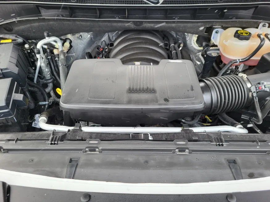 2024 Cadillac Escalade 4WD Premium Luxury | Photo 31 of 33