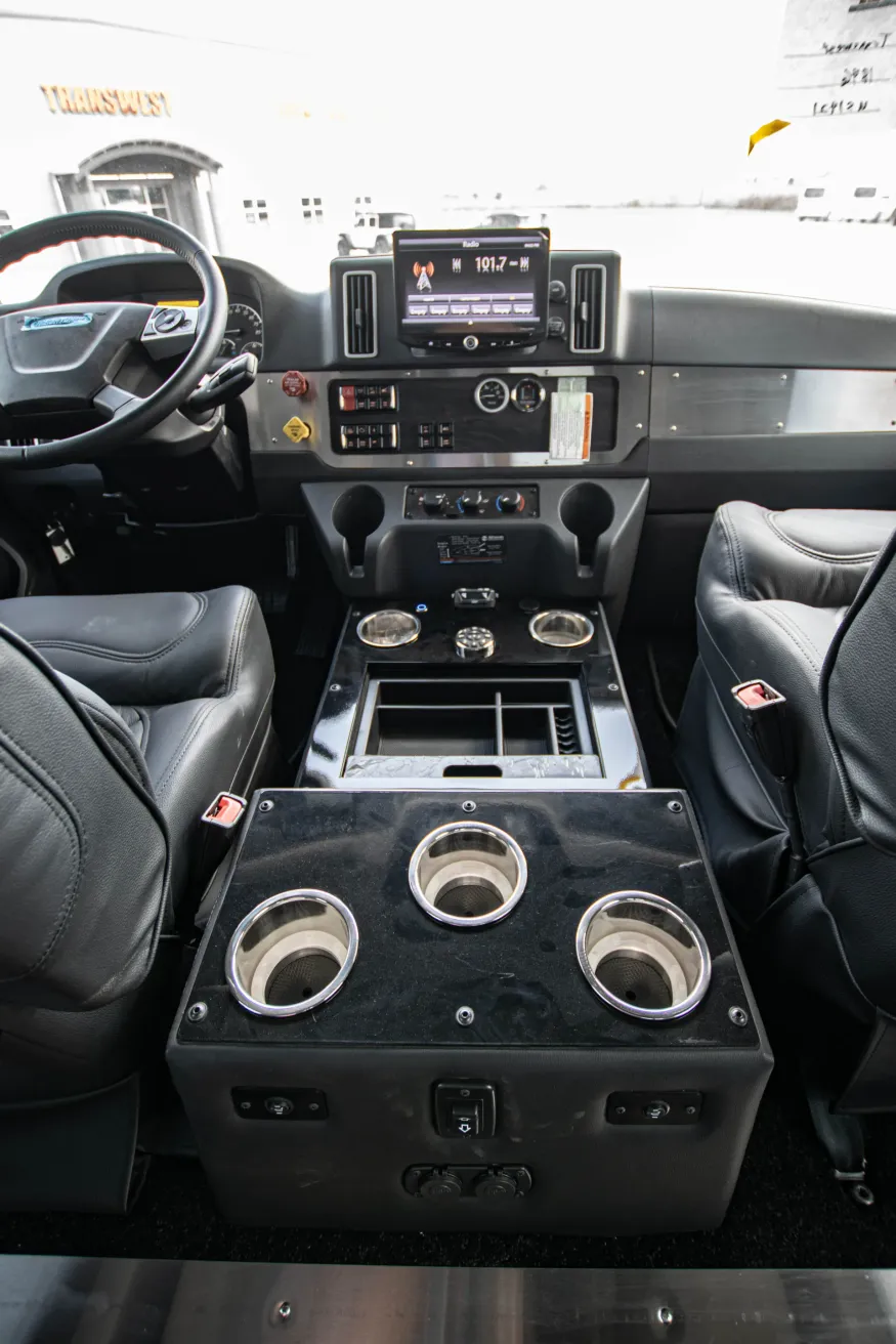 2024 Freightliner M2 106 Bolt | Photo 16 of 25