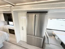 2024 Newmar King Aire 4531 | Thumbnail Photo 11 of 30