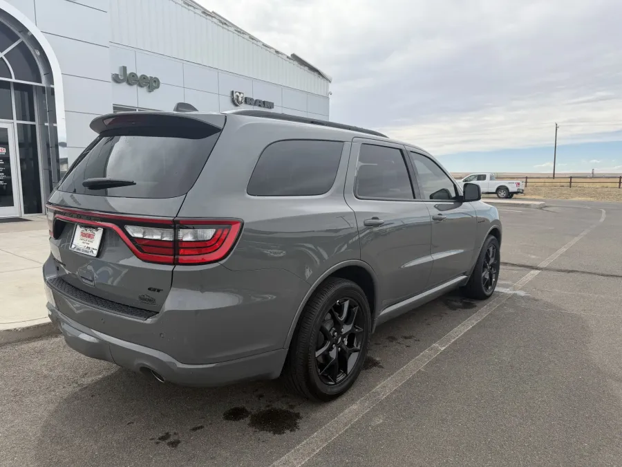 2026 Dodge Durango GT Plus HEMI V8 | Photo 7 of 21