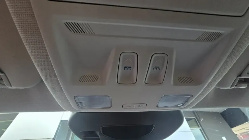 2023 Ford Escape | Photo 29 of 35