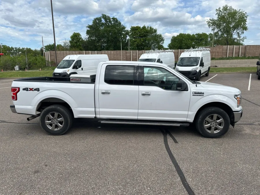 2020 Ford F-150 XLT | Photo 3 of 11
