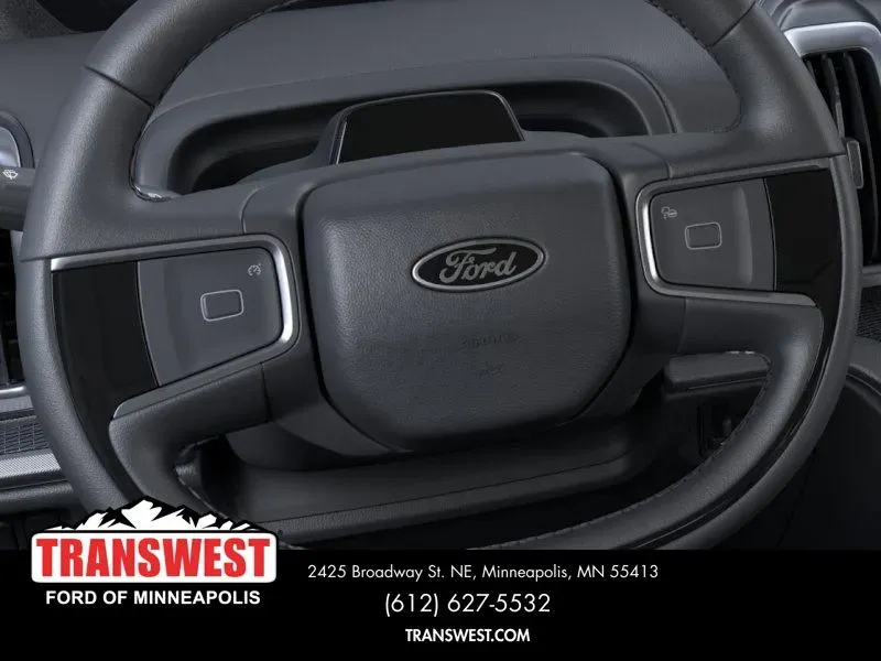 2025 Ford Expedition Max Platinum | Photo 10 of 23