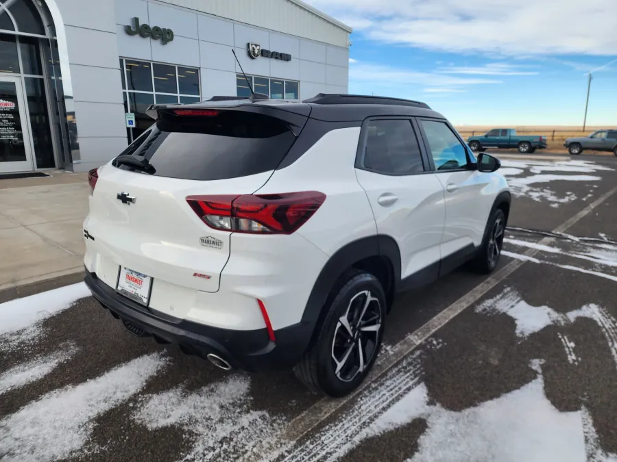 2021 Chevrolet Trailblazer RS | Photo 6 of 23