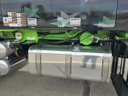 2024 Mack Granite | Thumbnail Photo 10 of 31