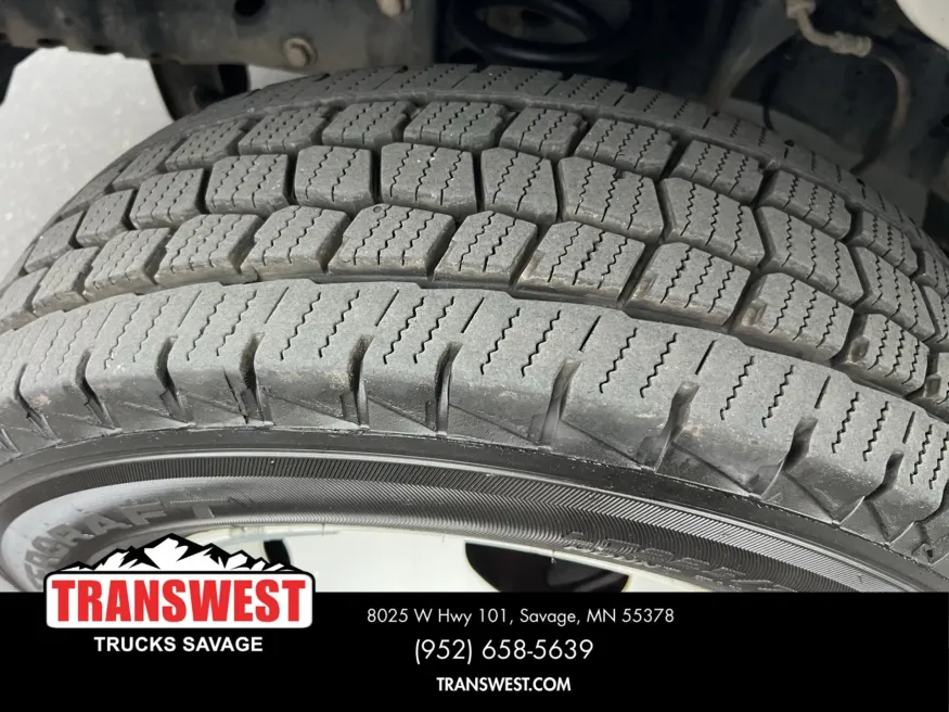 2022 Ford Econoline | Photo 6 of 17