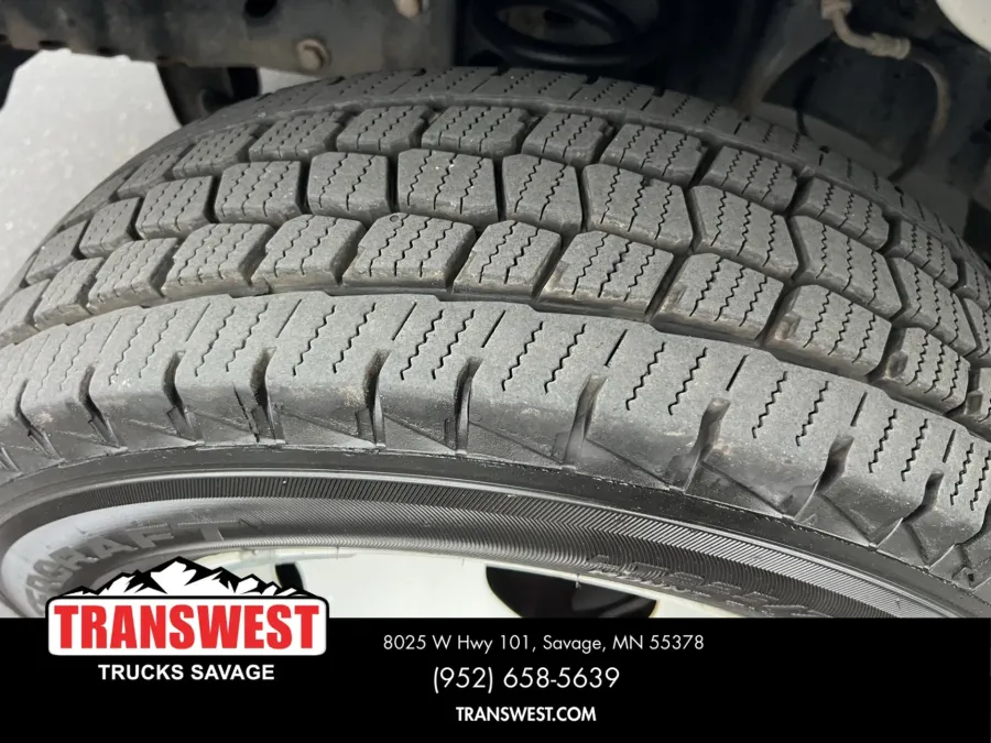 2022 Ford Econoline | Photo 6 of 17