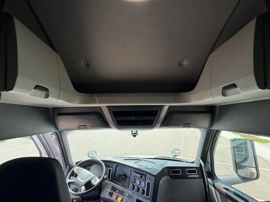 2020 Freightliner Cascadia | Photo 15 of 15