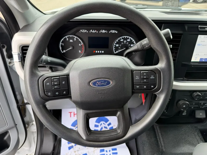 2024 Ford Super Duty F-250 XL | Photo 11 of 20