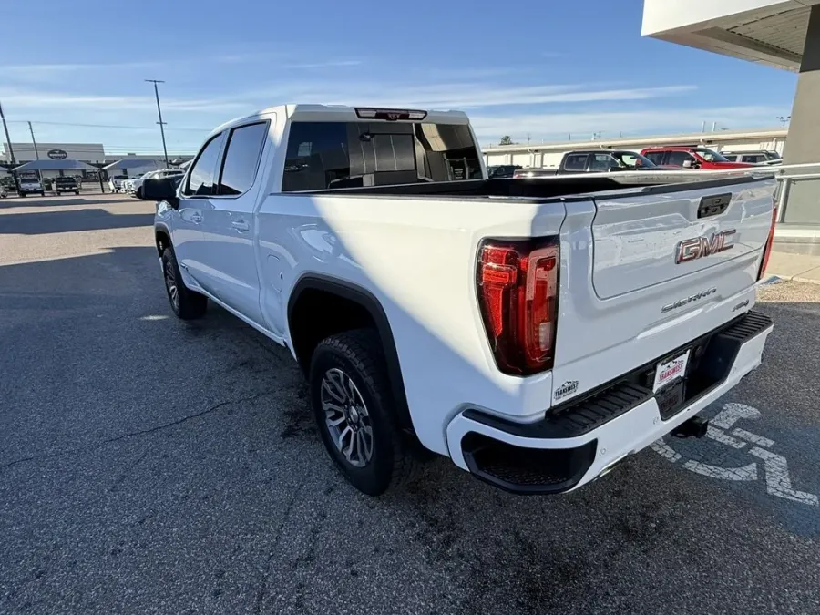 2023 GMC Sierra 1500 | Photo 6 of 29