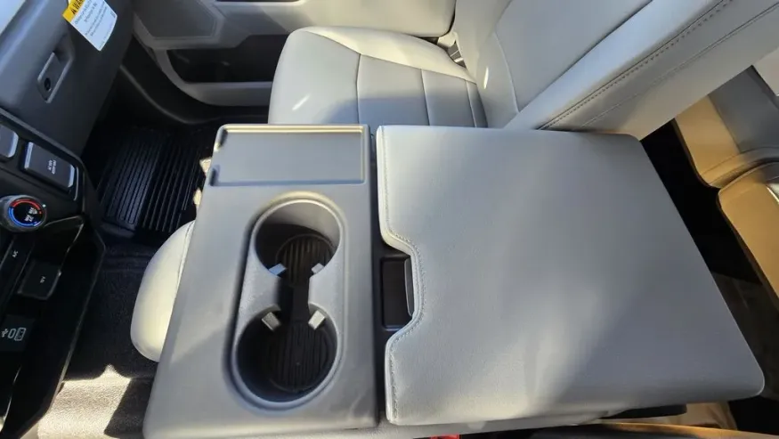 2026 Ford Super Duty F-350 | Photo 20 of 27