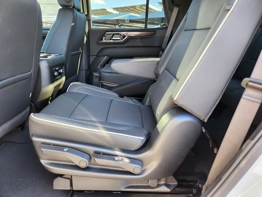 2026 GMC Yukon Elevation | Photo 10 of 30