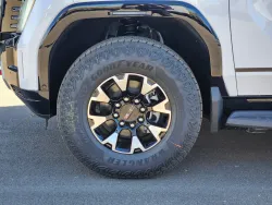 2026 GMC Sierra EV Extended Range AT4 | Thumbnail Photo 20 of 29