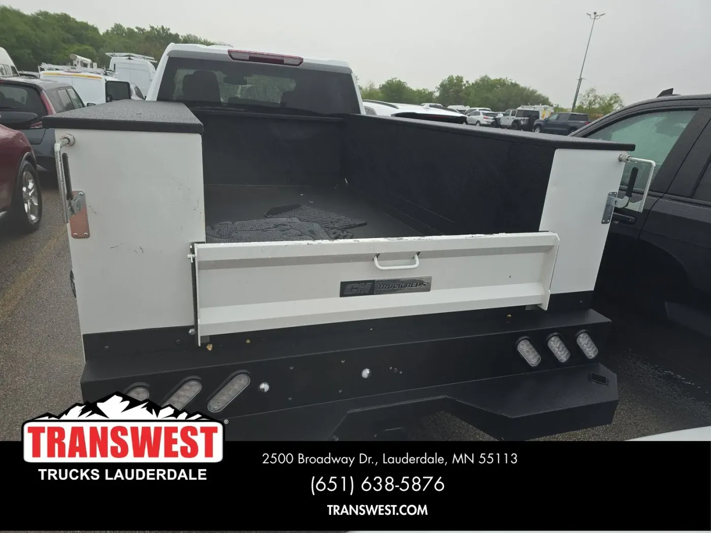 2025 Chevrolet Silverado 2500HD Custom | Photo 2 of 6
