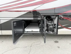 2024 Newmar King Aire 4596 | Thumbnail Photo 30 of 31