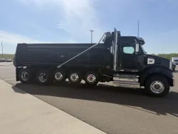 2027 Western Star 47X | Thumbnail Photo 4 of 10