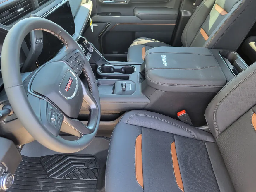 2026 GMC Sierra 2500HD AT4 | Photo 11 of 24
