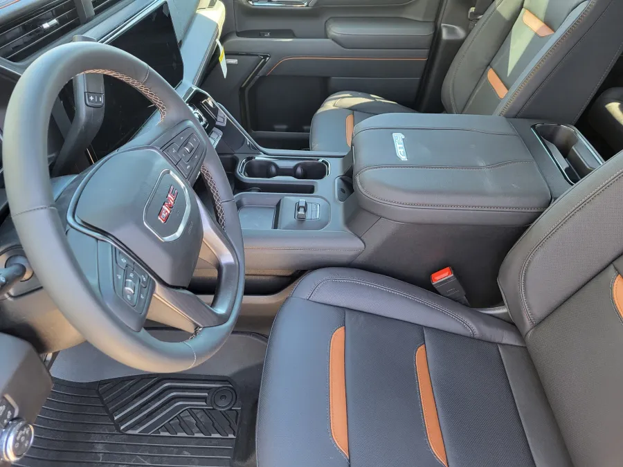 2026 GMC Sierra 2500HD AT4 | Photo 11 of 24