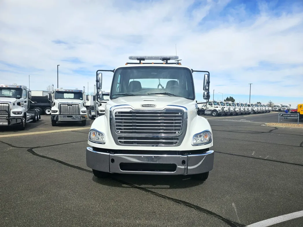 2023 Freightliner M2 112 