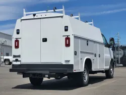 2025 GMC Savana Commercial Cutaway | Thumbnail Photo 6 of 20