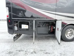 2019 Fleetwood Discovery 40M LXE | Thumbnail Photo 27 of 30