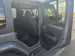 2021 Jeep Wrangler Unlimited Sahara | Thumbnail Photo 13 of 21