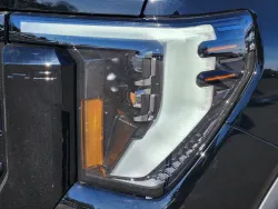 2026 GMC Sierra 2500HD AT4 | Thumbnail Photo 6 of 20