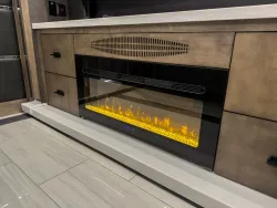 2026 Tiffin Zephyr 45PZ | Thumbnail Photo 27 of 39