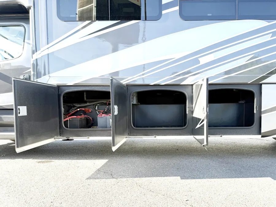 2023 Thor Inception 38MX | Photo 29 of 29