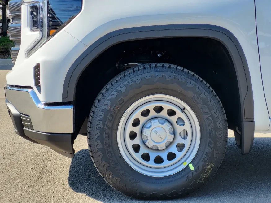 2026 GMC Sierra 1500 Pro | Photo 8 of 24