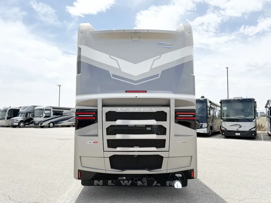 2026 Newmar Ventana 3512 | Photo 17 of 26