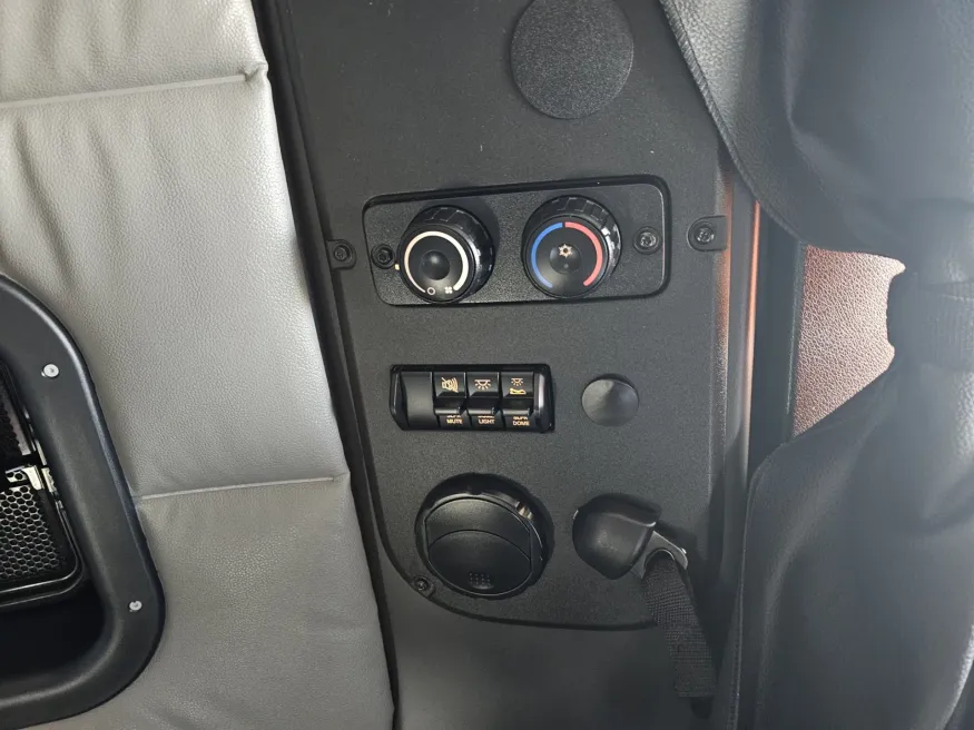 2025 Western Star 47X | Photo 15 of 19