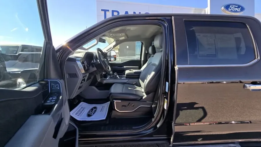 2023 Ford F-150 | Photo 15 of 31