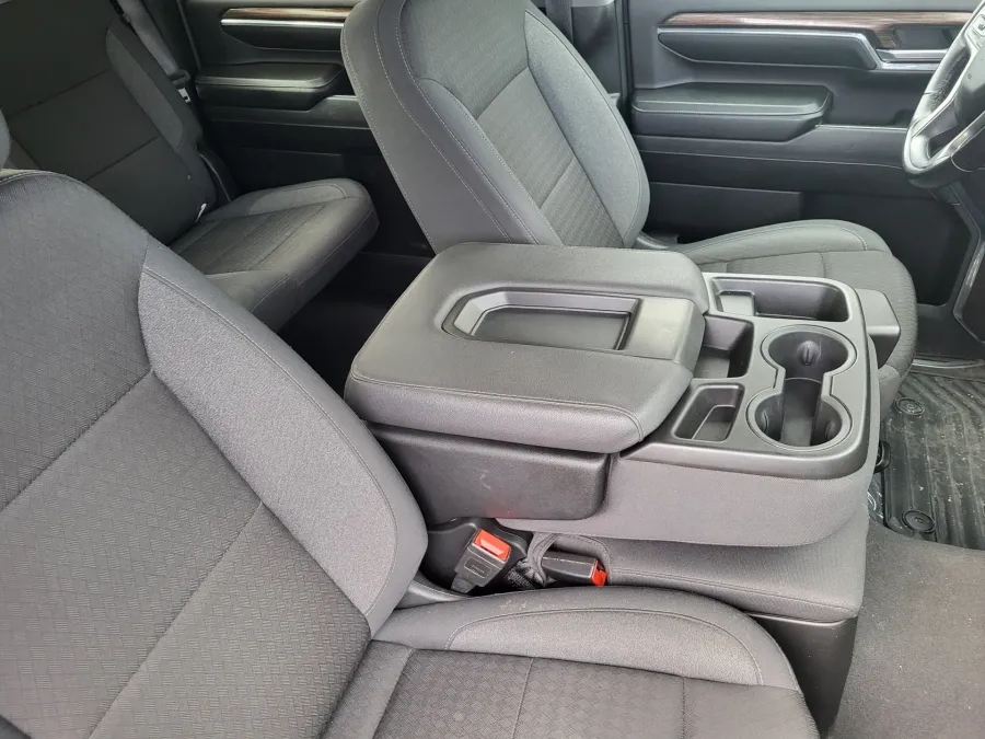 2024 Chevrolet Silverado 2500HD LT | Photo 12 of 25